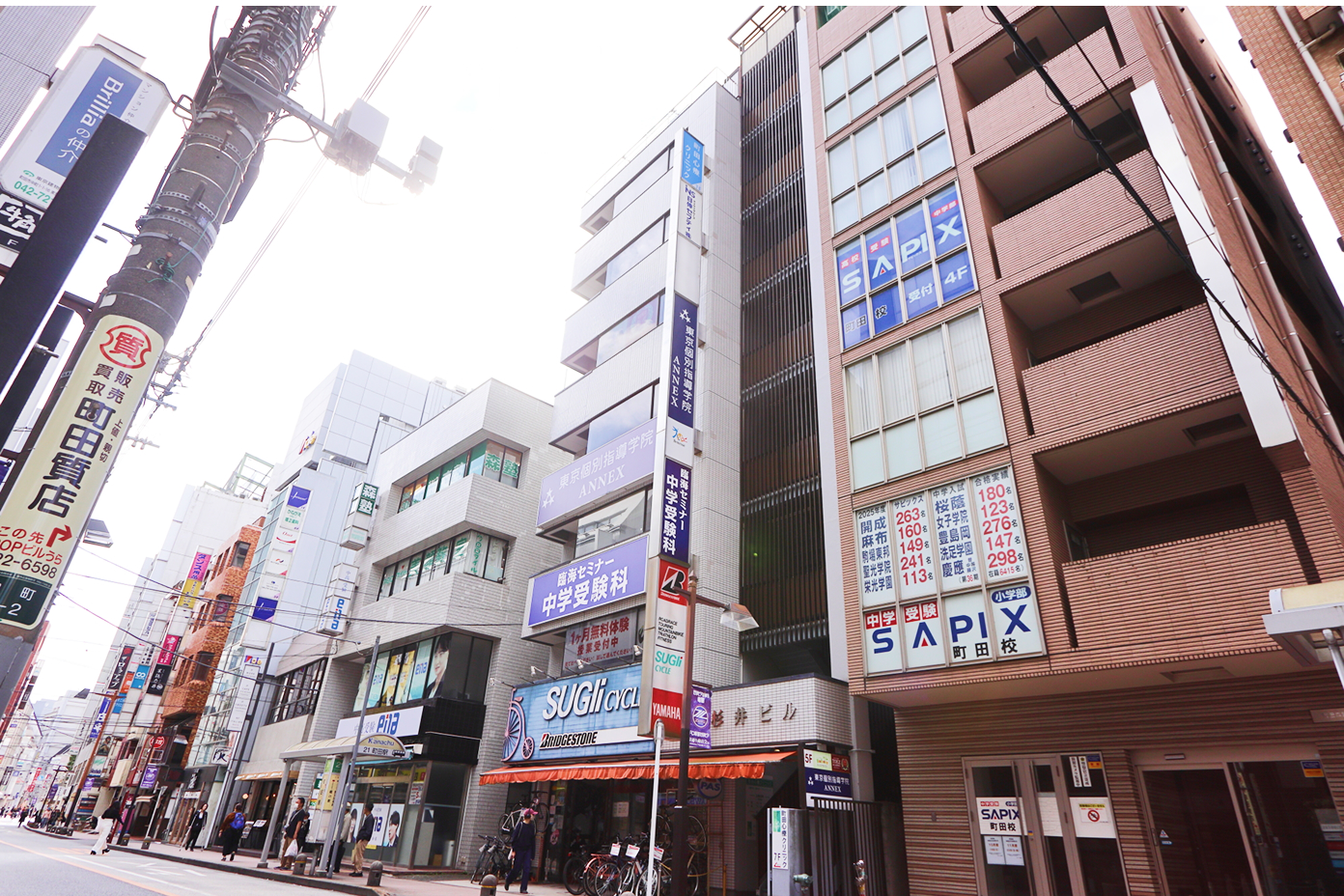 自転車店(スギノサイクル)隣の杉井ビル外観